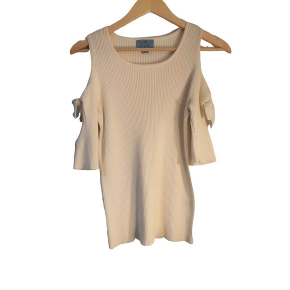 NEW CeCe Tie Sleeve Cold Shoulder Sweater - Picture 4 of 6